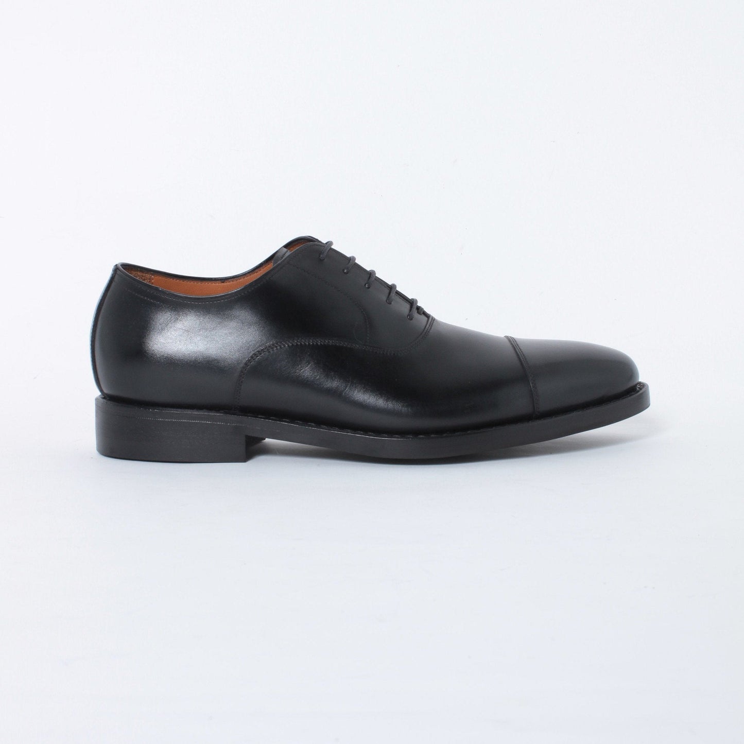 98321 / CALF / BLACK / DAINAITESOLE / UK8.5(27.0cm)
