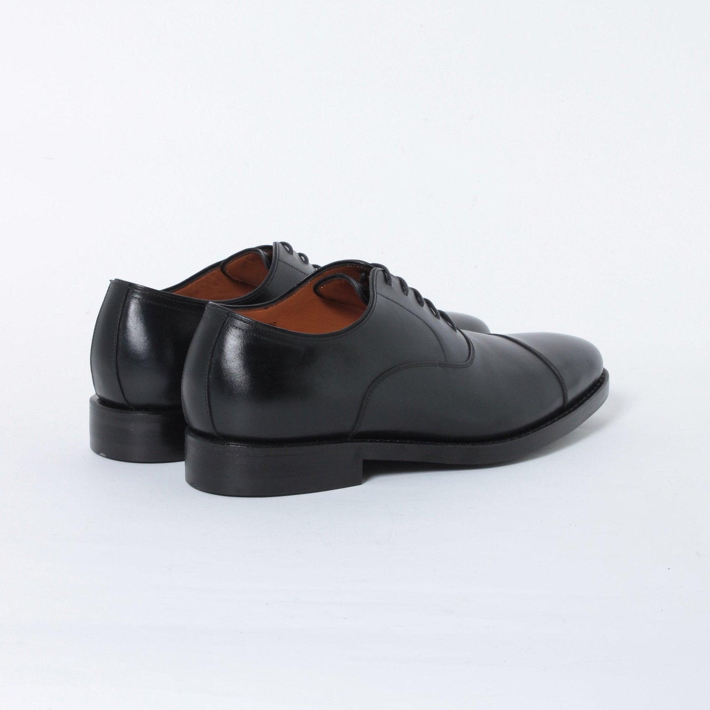 98321 / CALF / BLACK / DAINAITESOLE / UK8.5(27.0cm)